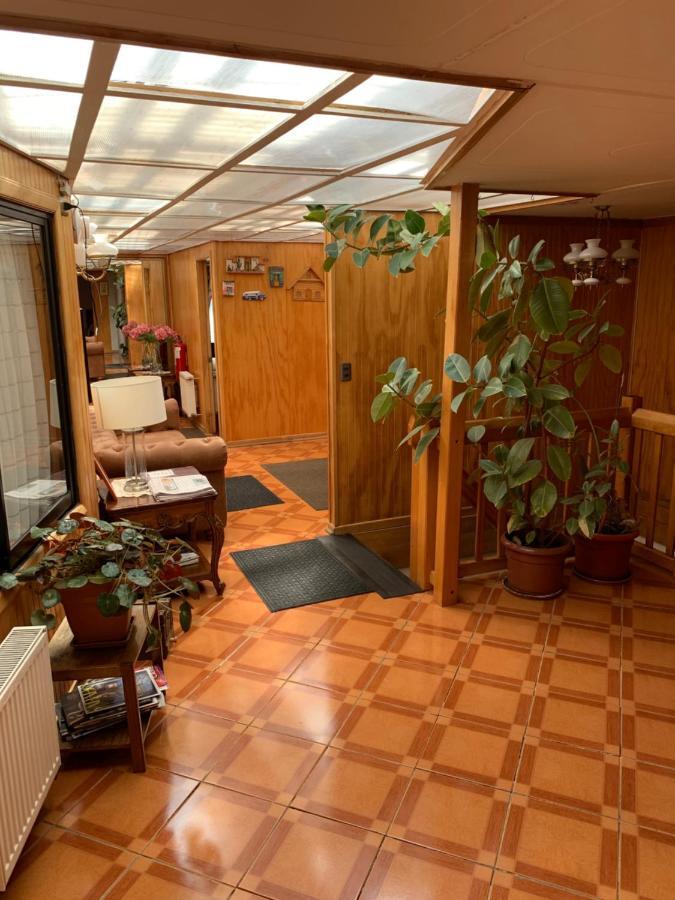 Hostal Espanol Coyhaique Exterior foto
